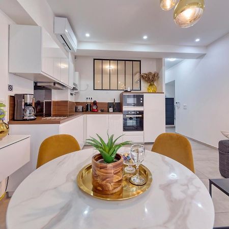 City Vibes, Indoor Parking, Breakfast & Air Conditioning Ницца Экстерьер фото